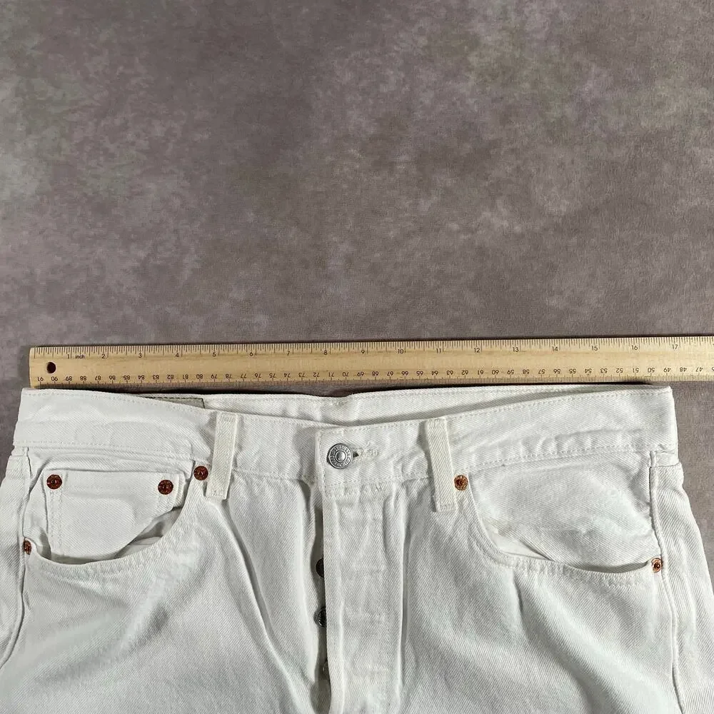 Vintage Levi’s 501 Button Fly White Denim Jeans Casual 33x29